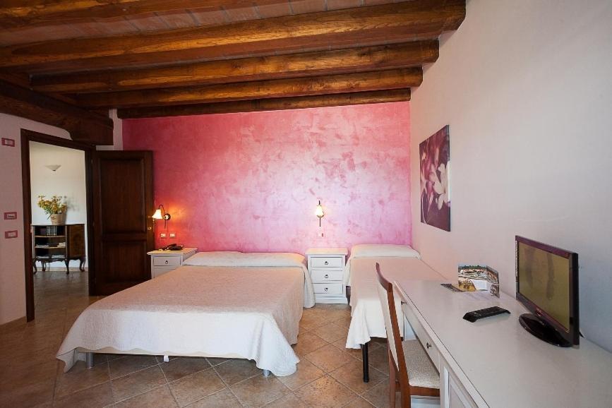 Corte In Fiore Ardea Room photo